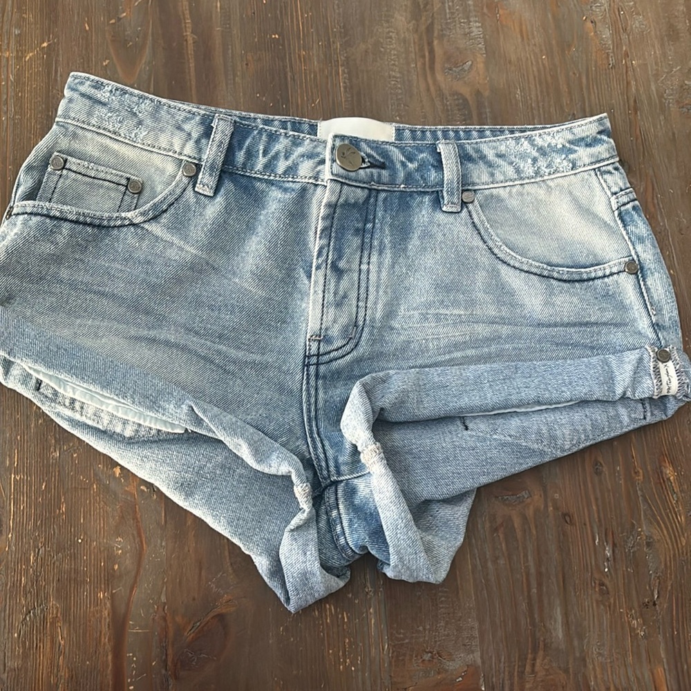 One Teaspoon Bandit-style size-26 Brand New never worn